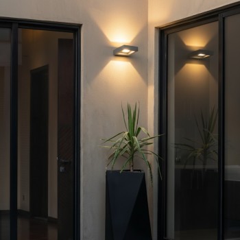 kelvo AURA KLV-101-0117 Φωτιστικό Τοίχου / Απλίκα LED 7W 875lm 45° AC 220-240V Αδιάβροχο IP65 Θερμό Λευκό 2700K - Bridgelux COB Chip & TÜV SÜD Driver - Γκρι Ανθρακί Ματ - Μ13 x Π15 x Υ4.5cm - 5 Χρόνια Εγγύηση