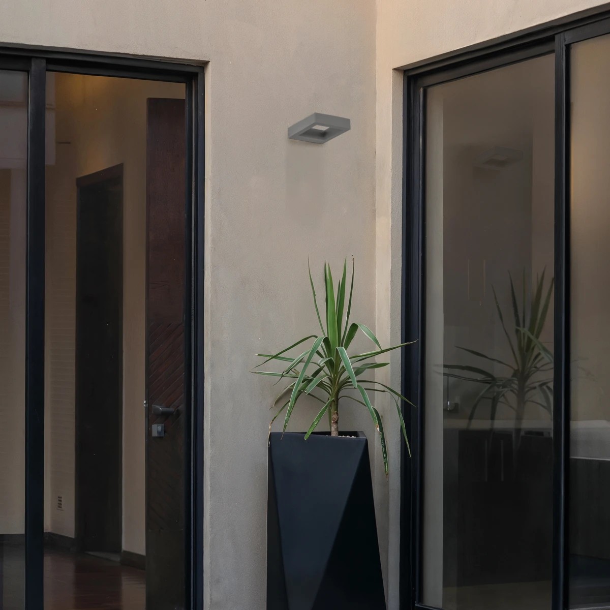 kelvo AURA KLV-101-0117 Φωτιστικό Τοίχου / Απλίκα LED 7W 875lm 45° AC 220-240V Αδιάβροχο IP65 Θερμό Λευκό 2700K - Bridgelux COB Chip & TÜV SÜD Driver - Γκρι Ανθρακί Ματ - Μ13 x Π15 x Υ4.5cm - 5 Χρόνια Εγγύηση